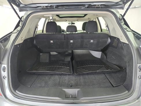 Used 2016 Nissan Murano SV w/ Premium Package image 27