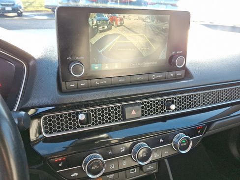 Certified 2022 Honda Civic EX-L image 24