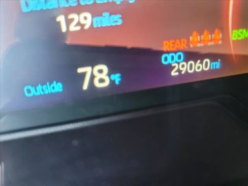 Used 2024 Toyota RAV4 XLE w/ Convenience Package FWD image 18