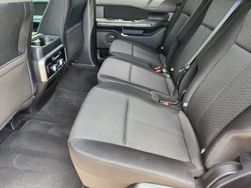 Used 2020 Ford Expedition XLT RWD image 12
