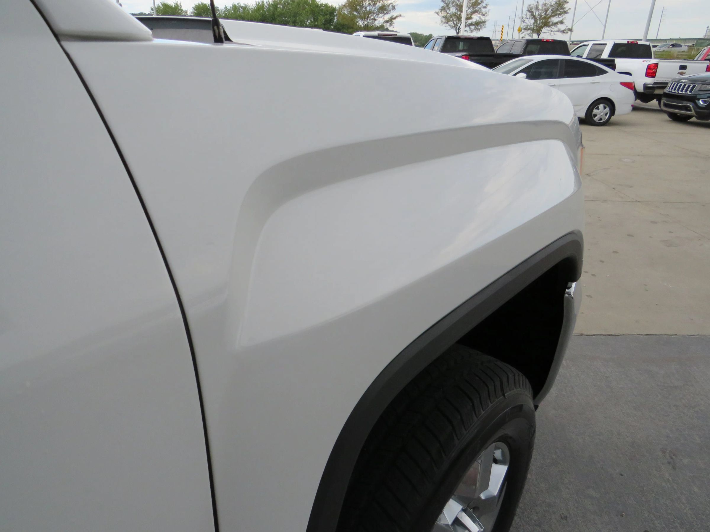 Used 2015 GMC Sierra 3500 SLT AWD/4WD image 32