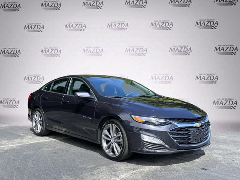 Used 2023 Chevrolet Malibu LT FWD image 2