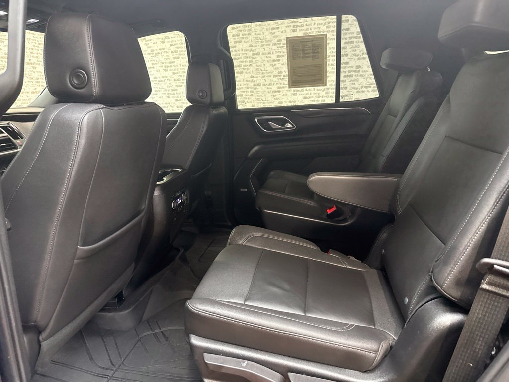 Used 2023 Chevrolet Tahoe Z71 w/ Luxury Package AWD/4WD image 13