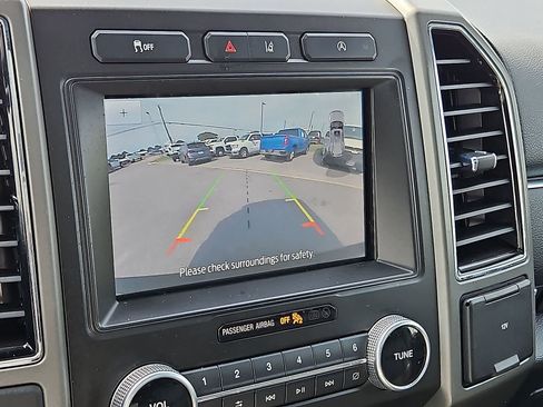 Used 2021 Ford Expedition Max XLT RWD image 20