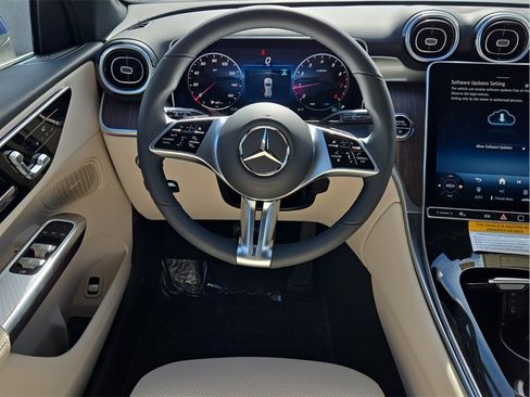 New 2026 Mercedes-Benz GLC 300 image 15
