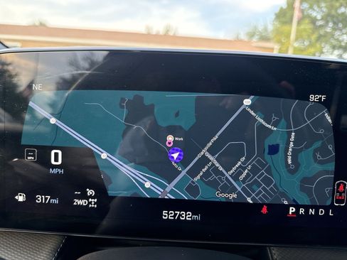 Used 2025 Chevrolet Equinox LT w/ Safety and Technology Package AWD/4WD image 16