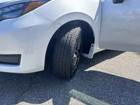 Certified 2025 Nissan Versa SR w/ Trunk Package FWD image 30