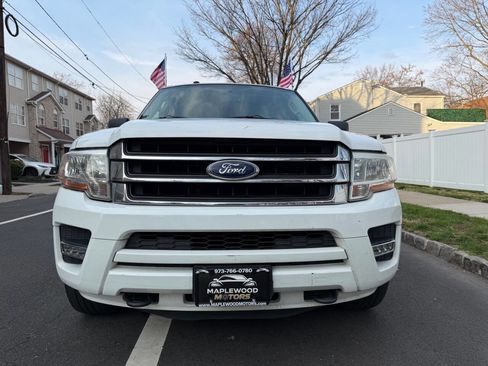 Used 2016 Ford Expedition EL XLT w/ Equipment Group 202A image 3