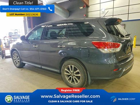 Used 2014 Nissan Pathfinder S image 3