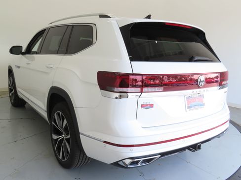 New 2026 Volkswagen Atlas SEL Premium R-Line AWD/4WD image 7