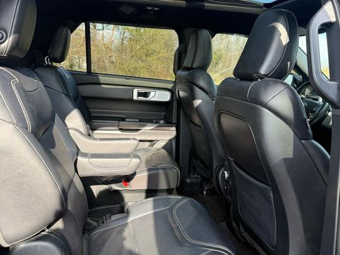 Used 2020 Ford Explorer ST w/ Premium Technology Package image 10