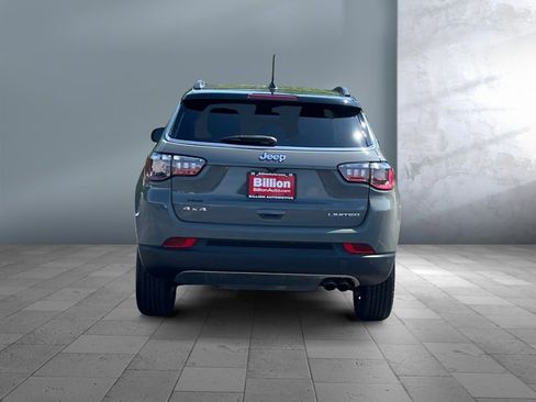 Used 2022 Jeep Compass Limited image 5