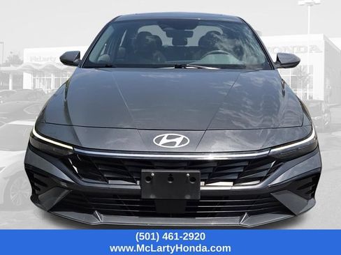 Used 2025 Hyundai Elantra SEL FWD image 6