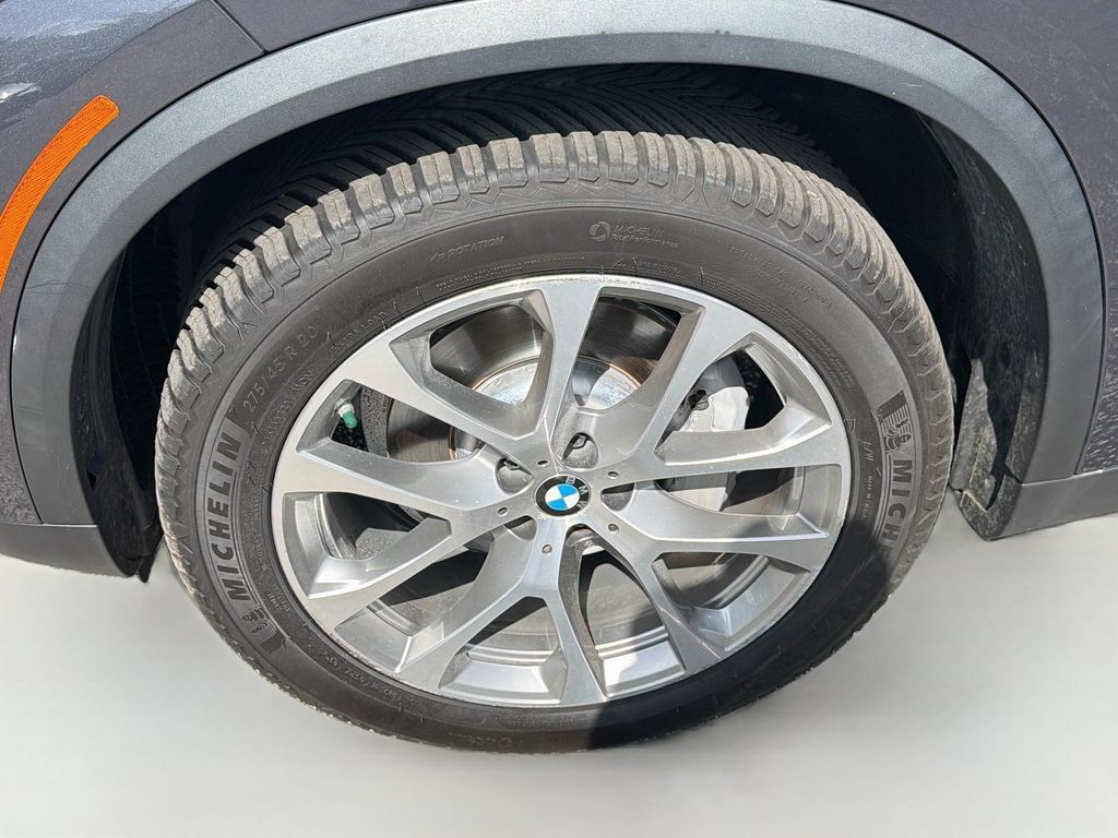 Used 2021 BMW X5 xDrive40i w/ Premium Package 2 AWD/4WD image 38
