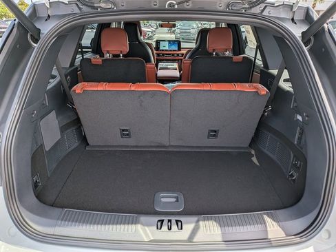 New 2026 Lincoln Aviator Reserve AWD/4WD image 13