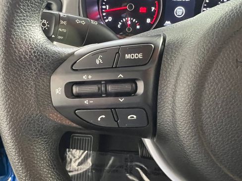 Used 2023 Kia Rio S w/ Technology Package image 33