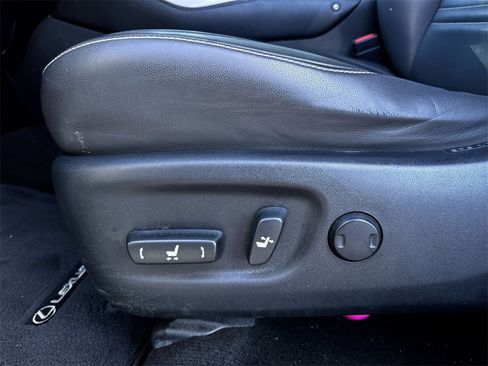 Used 2018 Lexus NX 300 FWD image 12