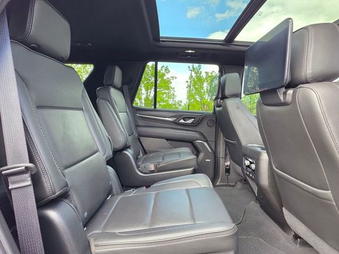 Used 2021 GMC Yukon Denali w/ LPO, Illumination Package image 29