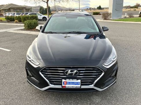 Used 2018 Hyundai Sonata SE image 2