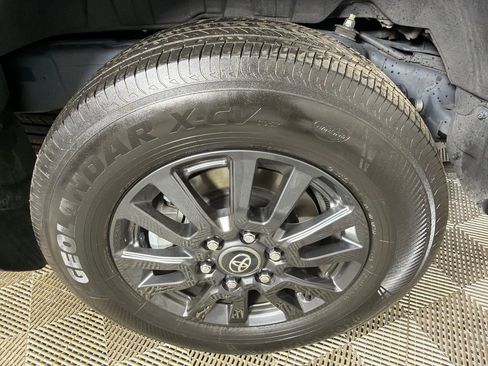 Used 2025 Toyota Land Cruiser 1958 image 17