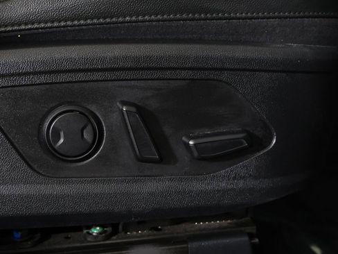 Used 2025 Kia Sorento AWD image 37