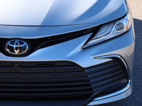 Used 2023 Toyota Camry XLE image 20