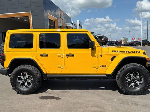 Certified 2019 Jeep Wrangler Unlimited Rubicon AWD/4WD image 4