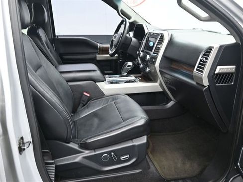 Used 2016 Ford F150 Lariat w/ Equipment Group 502A Luxury image 10