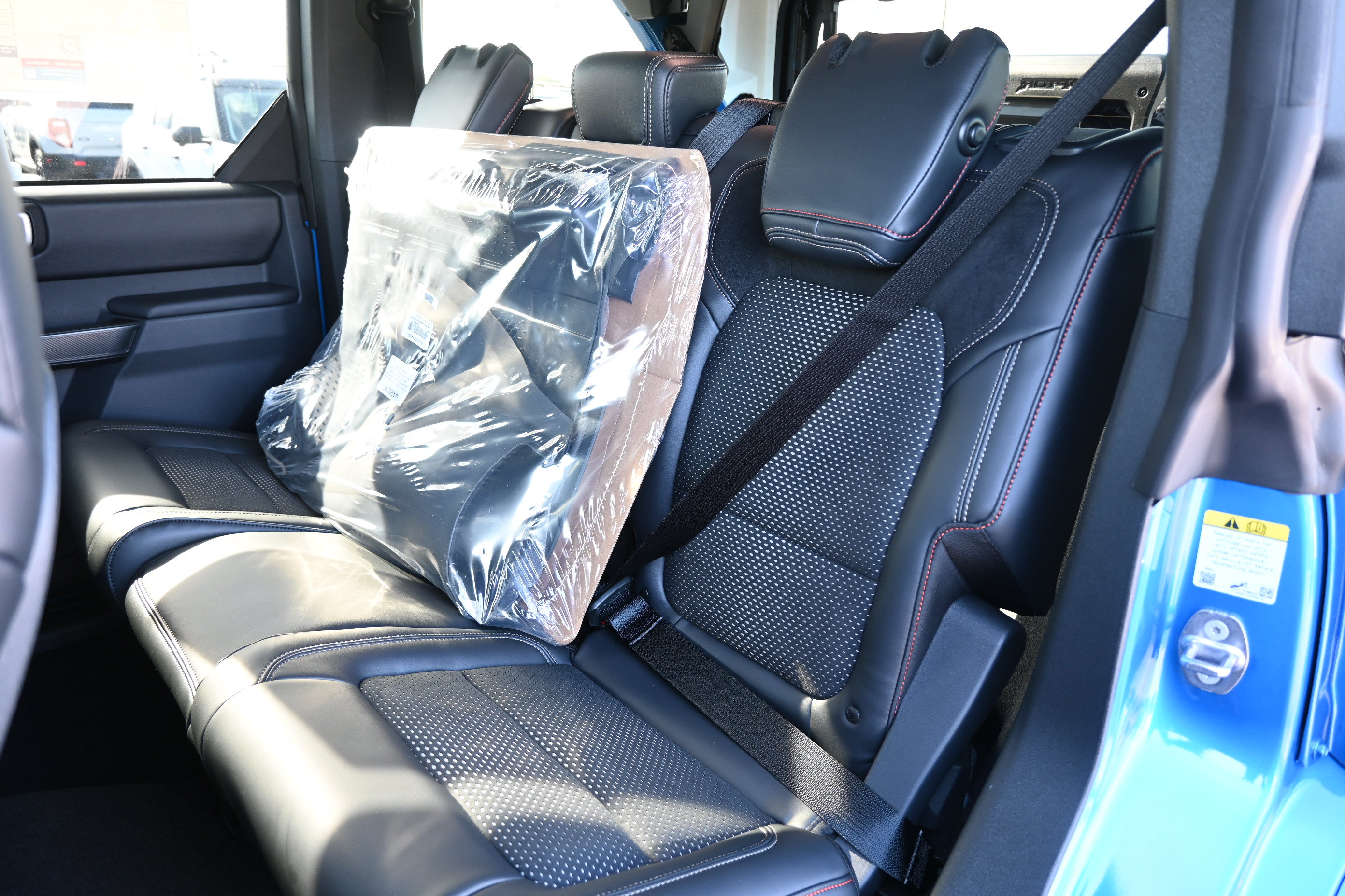 New 2026 Ford Bronco Raptor AWD/4WD image 36