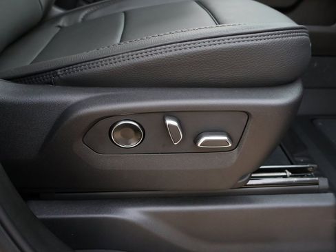 New 2026 GMC Sierra 3500 Denali w/ Denali Reserve Package image 9