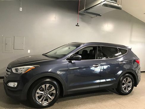 Used 2015 Hyundai Santa Fe Sport w/ Option Group 04 FWD image 7