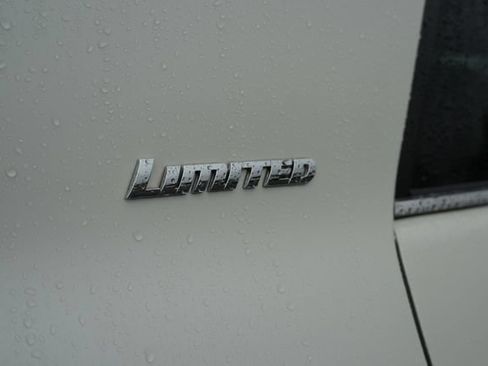 Used 2021 Toyota 4Runner Limited RWD image 9