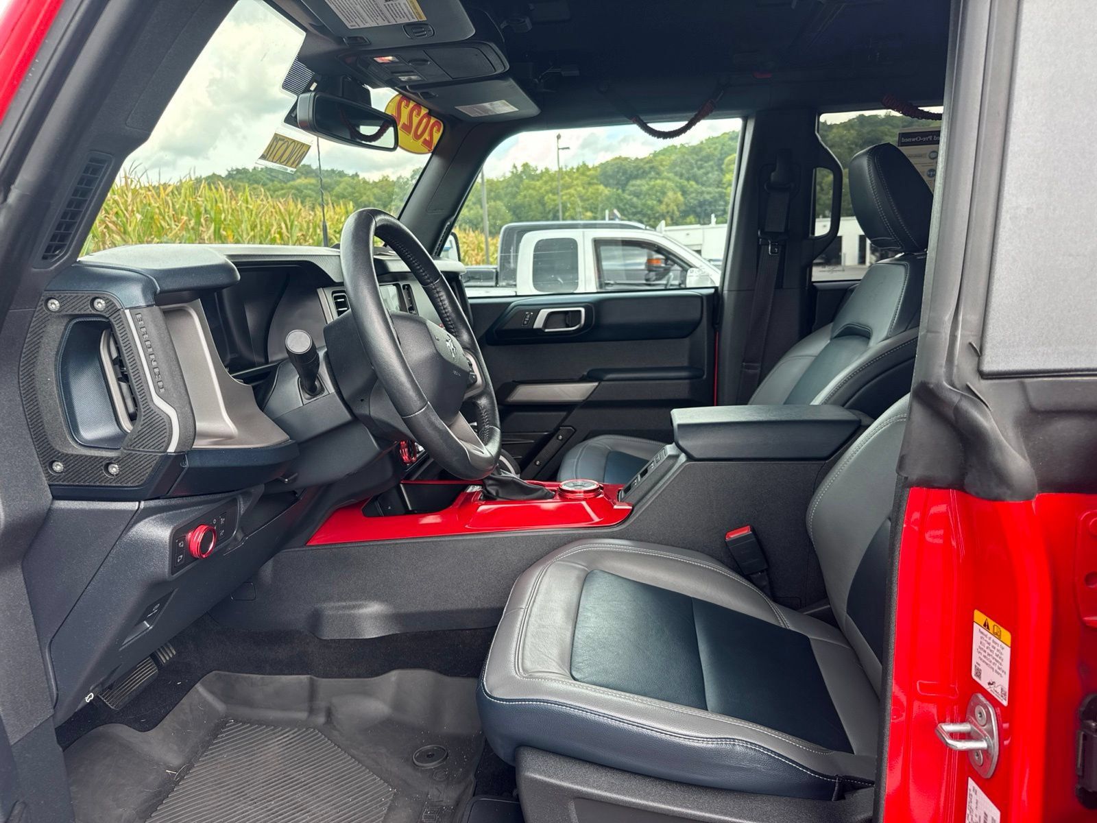 Used 2022 Ford Bronco Outer Banks AWD/4WD image 16