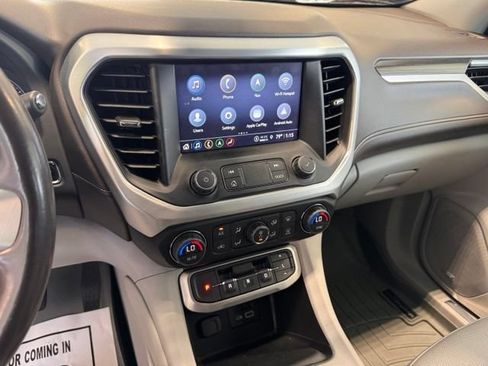 Used 2021 GMC Acadia SLT w/ Premium Package FWD image 18