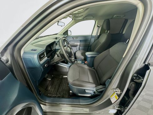 Used 2025 Ford Maverick XL image 13