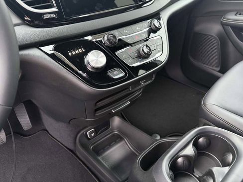 New 2026 Chrysler Voyager LX image 23