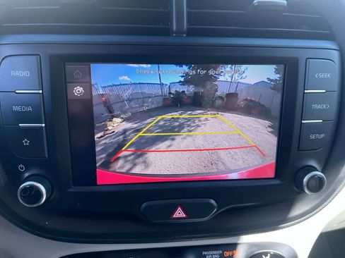 Used 2023 Kia Soul LX FWD image 17