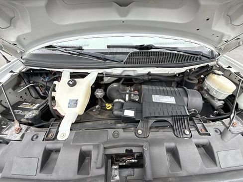 Used 2017 GMC Savana 3500 RWD image 25
