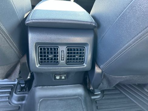 Used 2025 Toyota Camry XSE FWD image 37