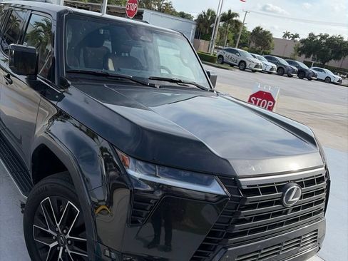 Used 2025 Lexus GX 550 w/ Accessory Package (Z1) AWD/4WD image 1