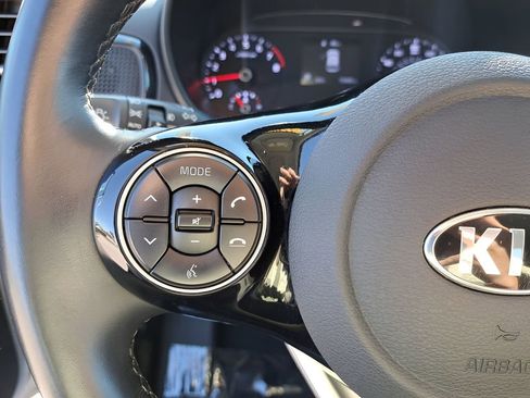 Used 2021 Kia Soul EX image 18