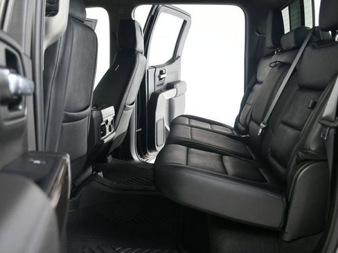 Used 2021 Chevrolet Silverado 1500 LT Trail Boss w/ Convenience Package II image 32