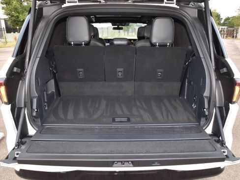 New 2027 Lincoln Navigator Black Label AWD/4WD image 44