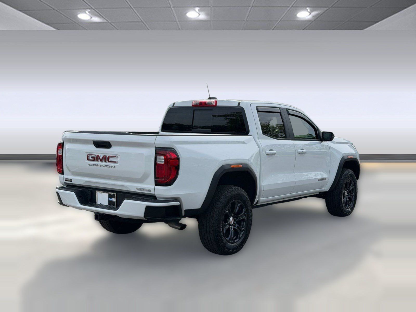 Used 2024 GMC Canyon Elevation w/ Convenience Package RWD image 9