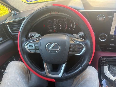 Used 2023 Lexus NX 250 FWD image 9