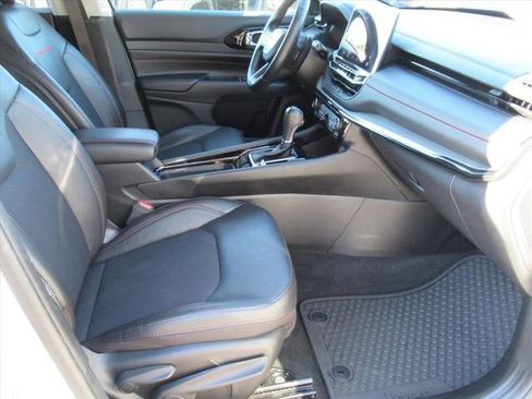 Used 2022 Jeep Compass Trailhawk w/ Trailhawk Convenience Group image 8