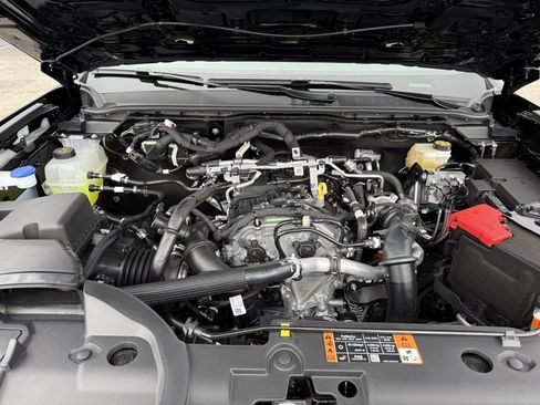 New 2025 Ford Ranger XLT w/ Black Appearance Package image 10