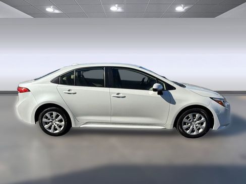 Used 2024 Toyota Corolla LE image 8