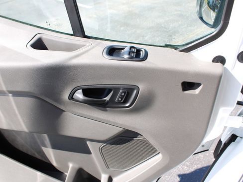 Used 2023 Ford Transit 250 148 High Roof RWD image 26