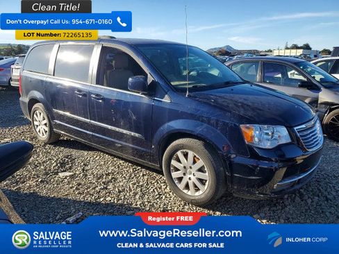 Used 2016 Chrysler Town & Country Touring image 5